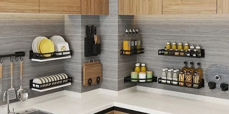 Giá treo tường - Gợi ý sắp xếp nhà bếp gọn gàng với thiết bị nhỏ gọn
