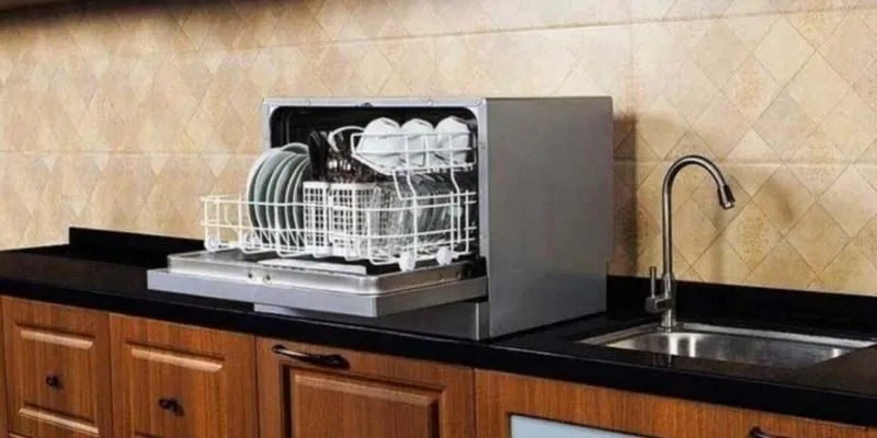Máy rửa bát mini - Thiết bị nhỏ gọn cho không gian sống hiện đại