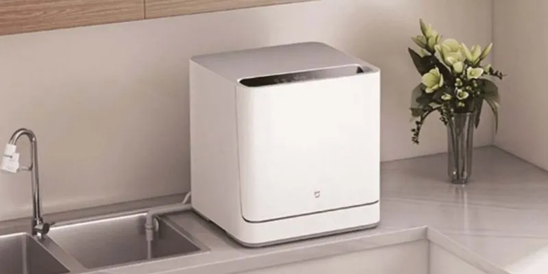 Máy rửa bát mini – Có đáng đầu tư không? Kinh nghiệm mua sắm