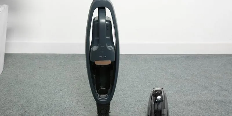Review 5 máy hút bụi cầm tay đáng mua 2025 - Electrolux Well Q7